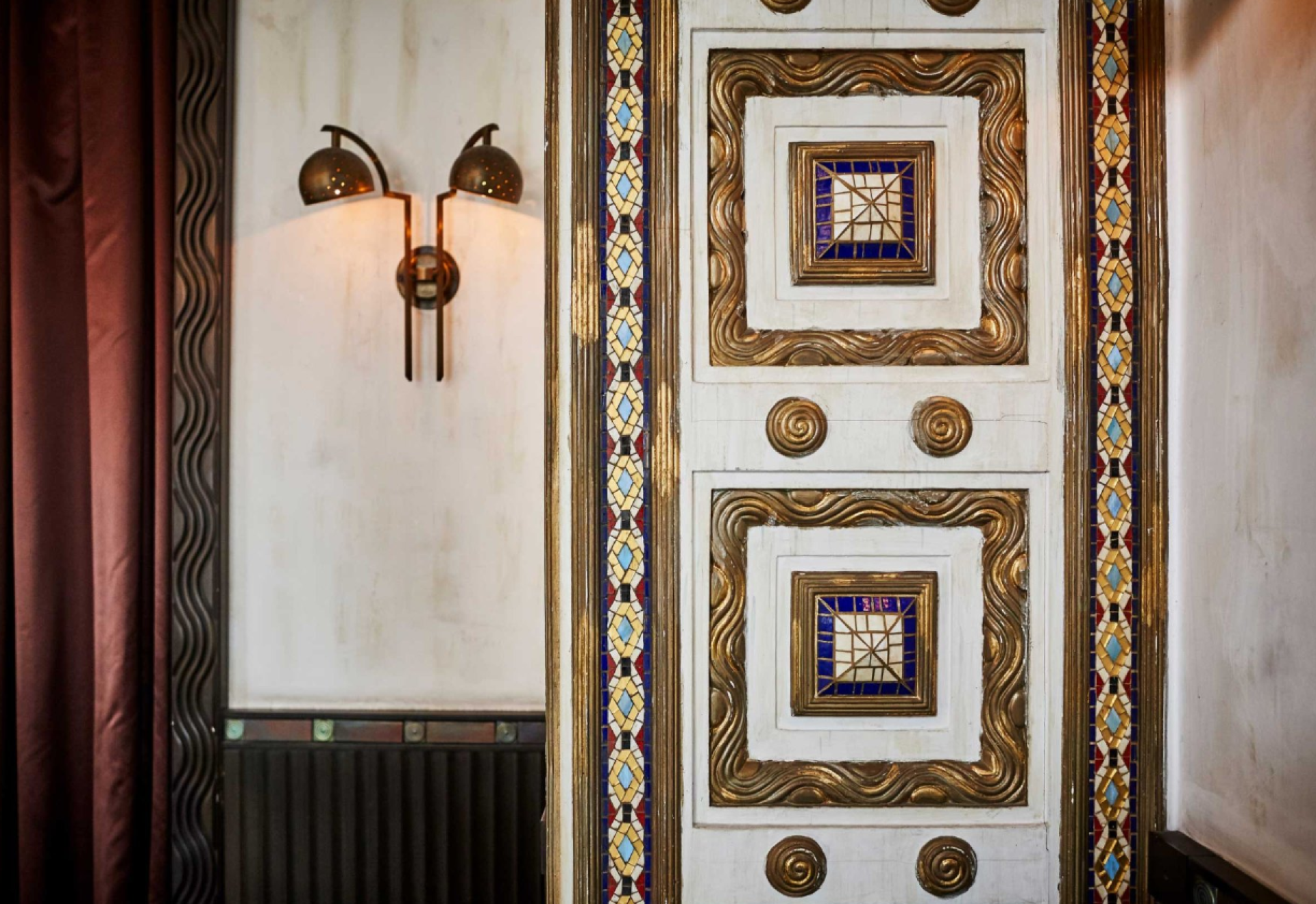 10 Budapest Buildings Where Time Stands Still – A City Walk Through History 10 Budapest Buildings Where Time Stands Still – A City Walk Through History